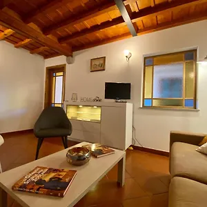 edys-apartment.it-tuscanyhotel.com/