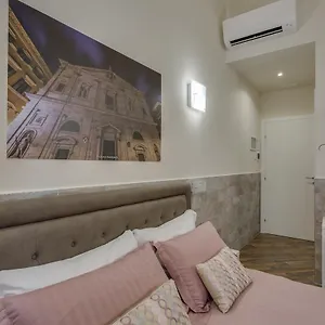 Navona Charme Guest house