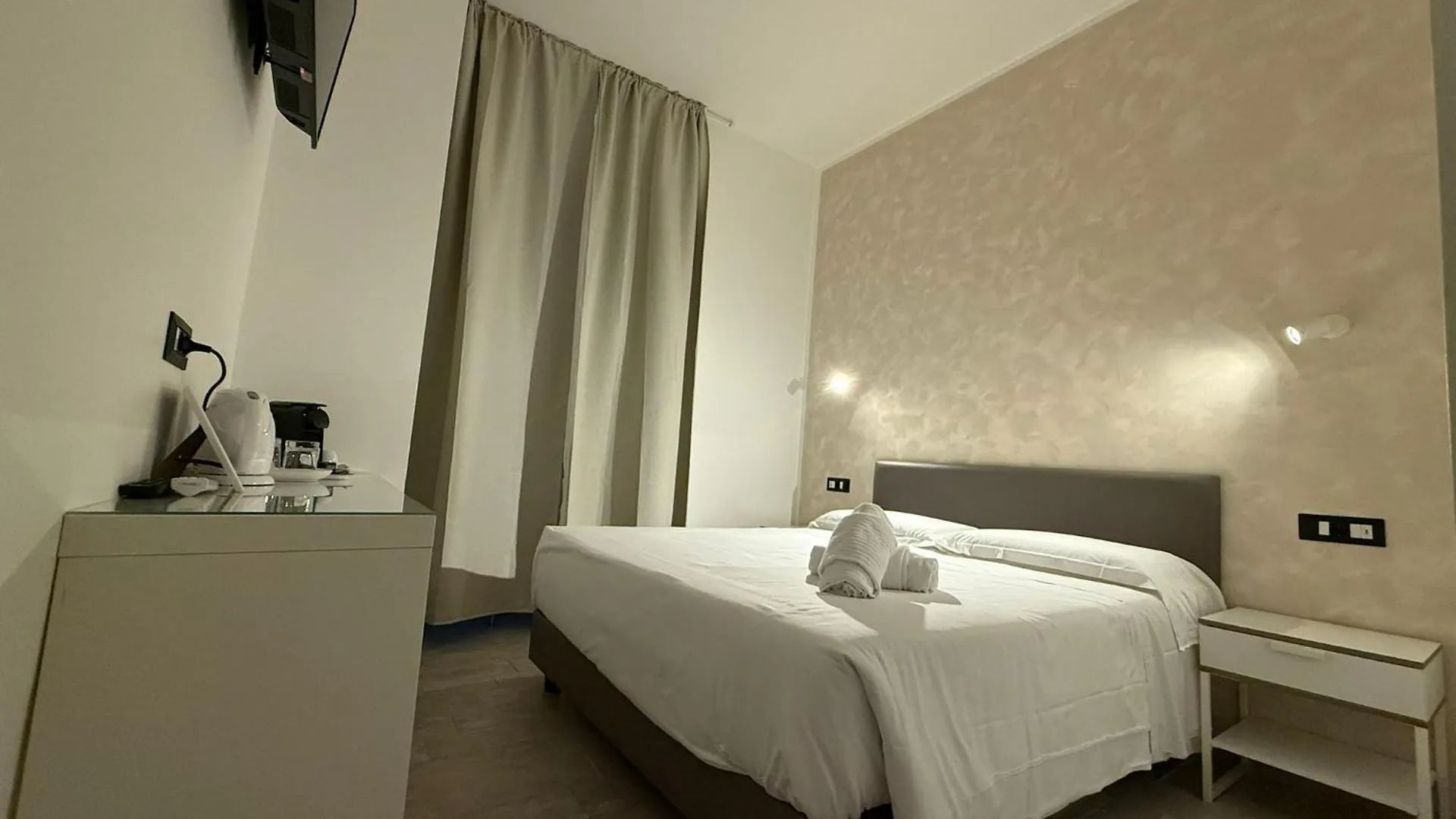 Relais Merulana Guest House Rome 2*,  Italy